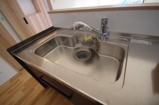 【キッチン】 | 【仲介手数料無料！！】国立市西1丁目　新築戸建て（全7区画）D号棟　6380万円 | 浄水器付き水栓