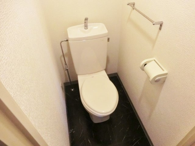 シャンフレア北浦和のトイレ|★バストイレ別です。★