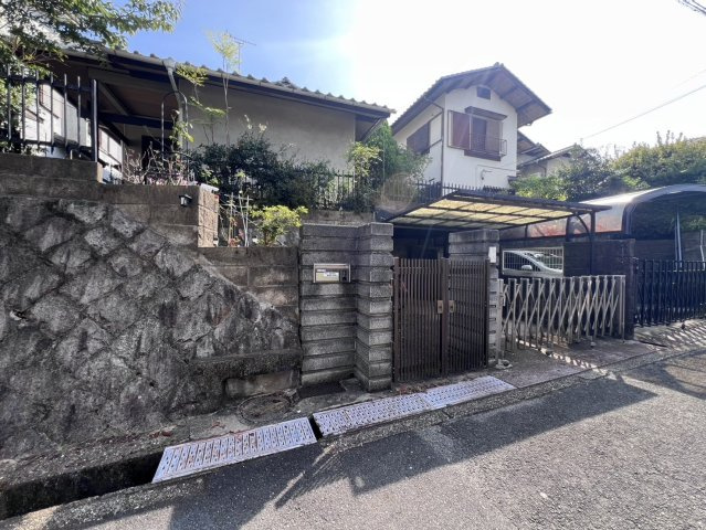 奈良市藤ノ木台3丁目　戸建の外観|趣のある日本建築です！