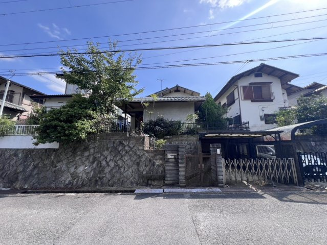 奈良市藤ノ木台3丁目　戸建の外観|趣のある日本建築です！