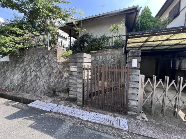 奈良市藤ノ木台3丁目　戸建の外観|趣のある日本建築です！