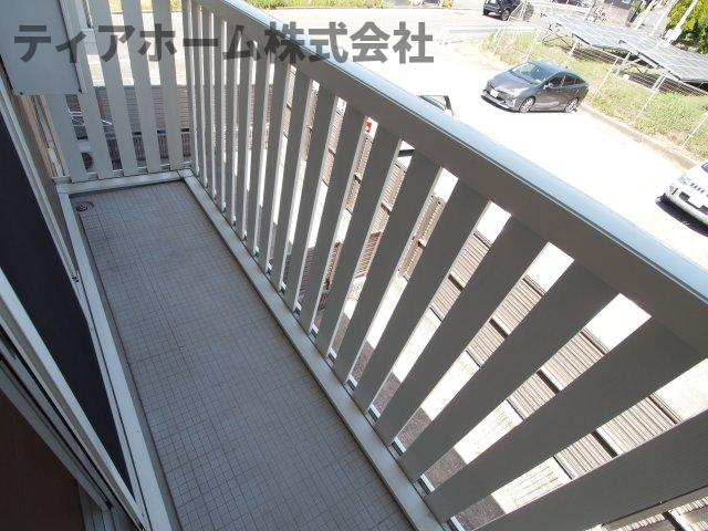 ディーグラフォート上牧のバルコニー|落ち着いた時間を過ごせるバルコニーです