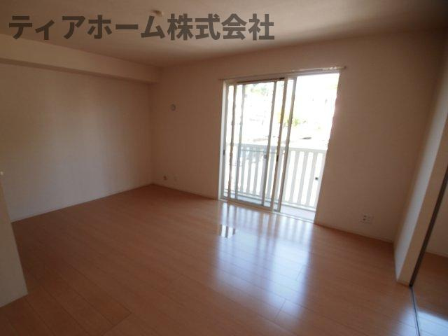 ディーグラフォート上牧の居間・リビング|ゆったり過ごせるリビングです