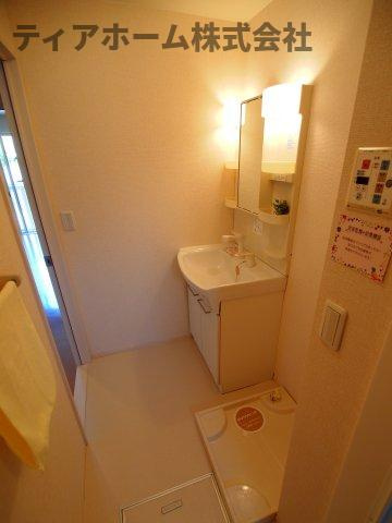 ディーグラフォート上牧の洗面所|洗面所です