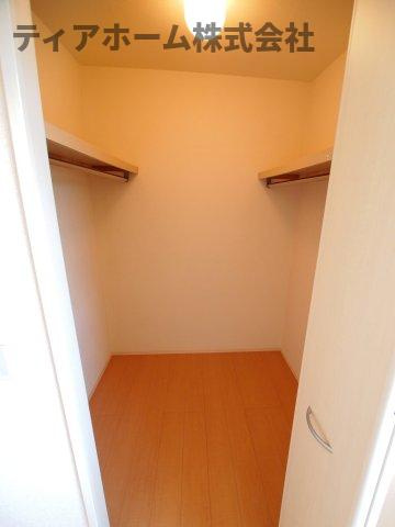 ディーグラフォート上牧の収納|収納豊富です