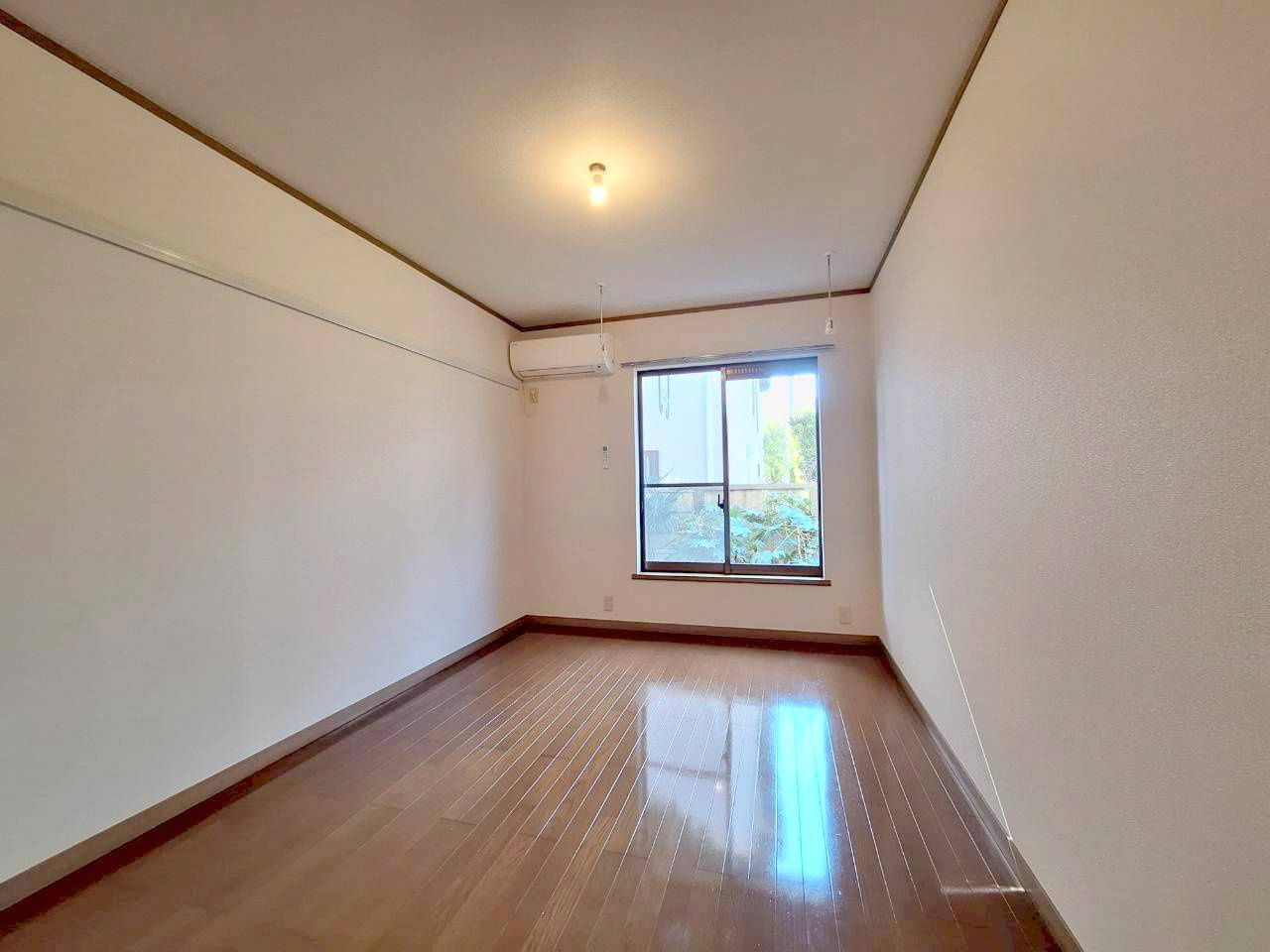 シャテニエの洋室|★洋室６帖★