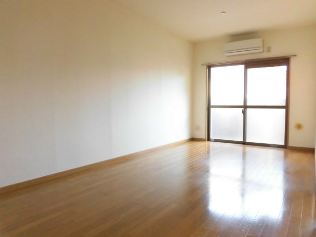 コーポラス青柳の居間・リビング