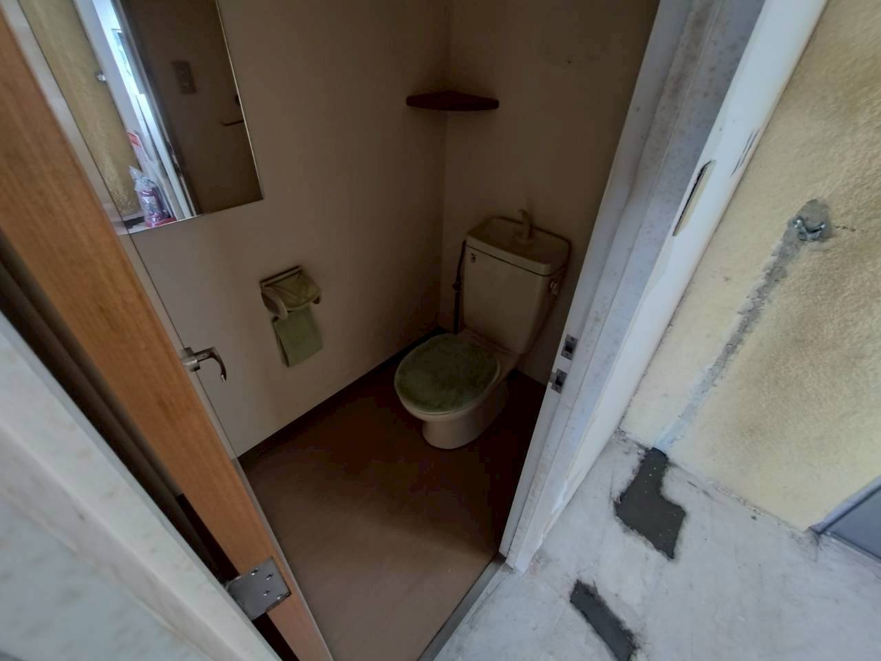 明大寺町字西郷中　貸店舗の内装