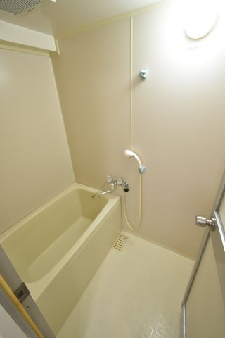 ｸﾞﾘｰﾝﾋﾙﾄﾐﾀの浴室