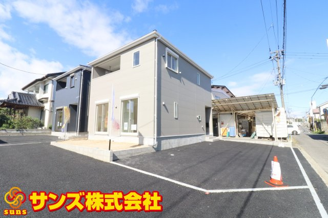 郡山市字城清水　　　１号棟　　　桜小学校、郡山第３中学区の外観|南東側から見た外観