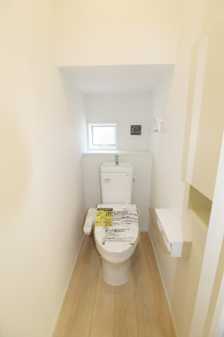 郡山市字城清水　　　１号棟　　　桜小学校、郡山第３中学区のトイレ