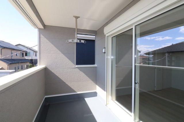 郡山市字城清水　　　１号棟　　　桜小学校、郡山第３中学区のバルコニー