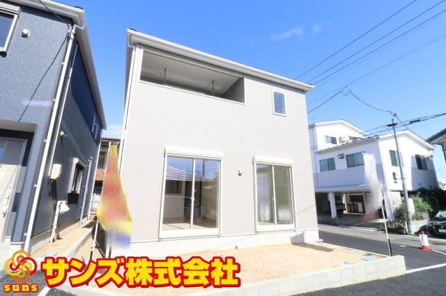 郡山市字城清水　　　１号棟　　　桜小学校、郡山第３中学区の外観|南東側から見た駐車場を含む外観