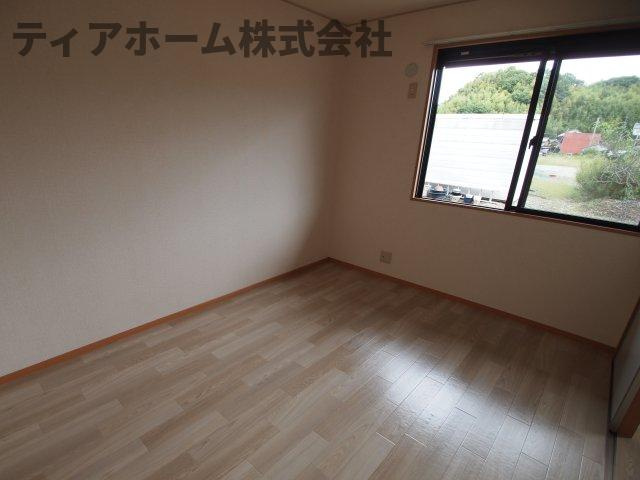 北葛城郡上牧町大字中筋出作の賃貸マンションの洋室|広々とした洋室です