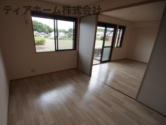 北葛城郡上牧町大字中筋出作の賃貸マンションの洋室|きれいな洋室です