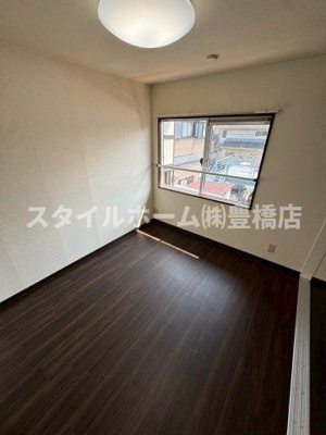 【居間・リビング】 | ローズハイツ