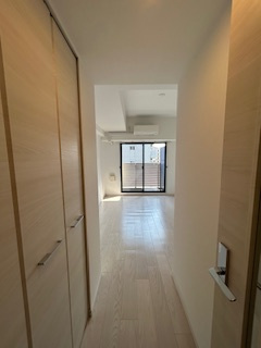 S-RESIDENCE江坂Alegriaの居間・リビング|こちらのリビングで趣味の時間をお楽しみください