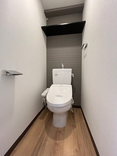 S-RESIDENCE江坂Alegriaのトイレ|ゆったりとした空間のトイレです