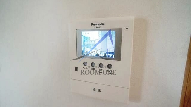 ブランジュールのセキュリティ|モニター付きインターホンです。