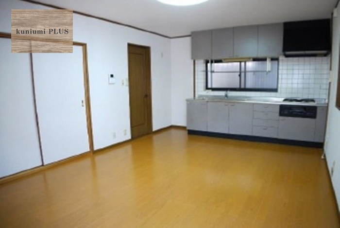 大阪市鶴見区諸口1丁目の居間・リビング