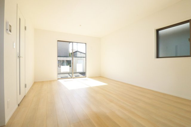 郡山市字城清水　　　２号棟　　　桜小学校、郡山第３中学区の居間・リビング