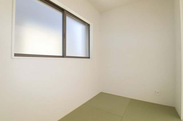 郡山市字城清水　　　２号棟　　　桜小学校、郡山第３中学区の和室