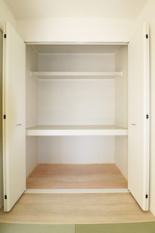 郡山市字城清水　　　２号棟　　　桜小学校、郡山第３中学区の収納