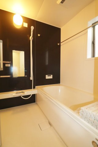 郡山市字城清水　　　２号棟　　　桜小学校、郡山第３中学区の浴室