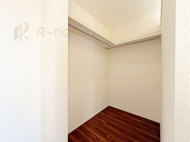 水戸市内原町第12　新築戸建て　1号棟の収納|人気のウォークインクローゼット！アウター類はもちろん、季節ものや寝具も収納できます！
