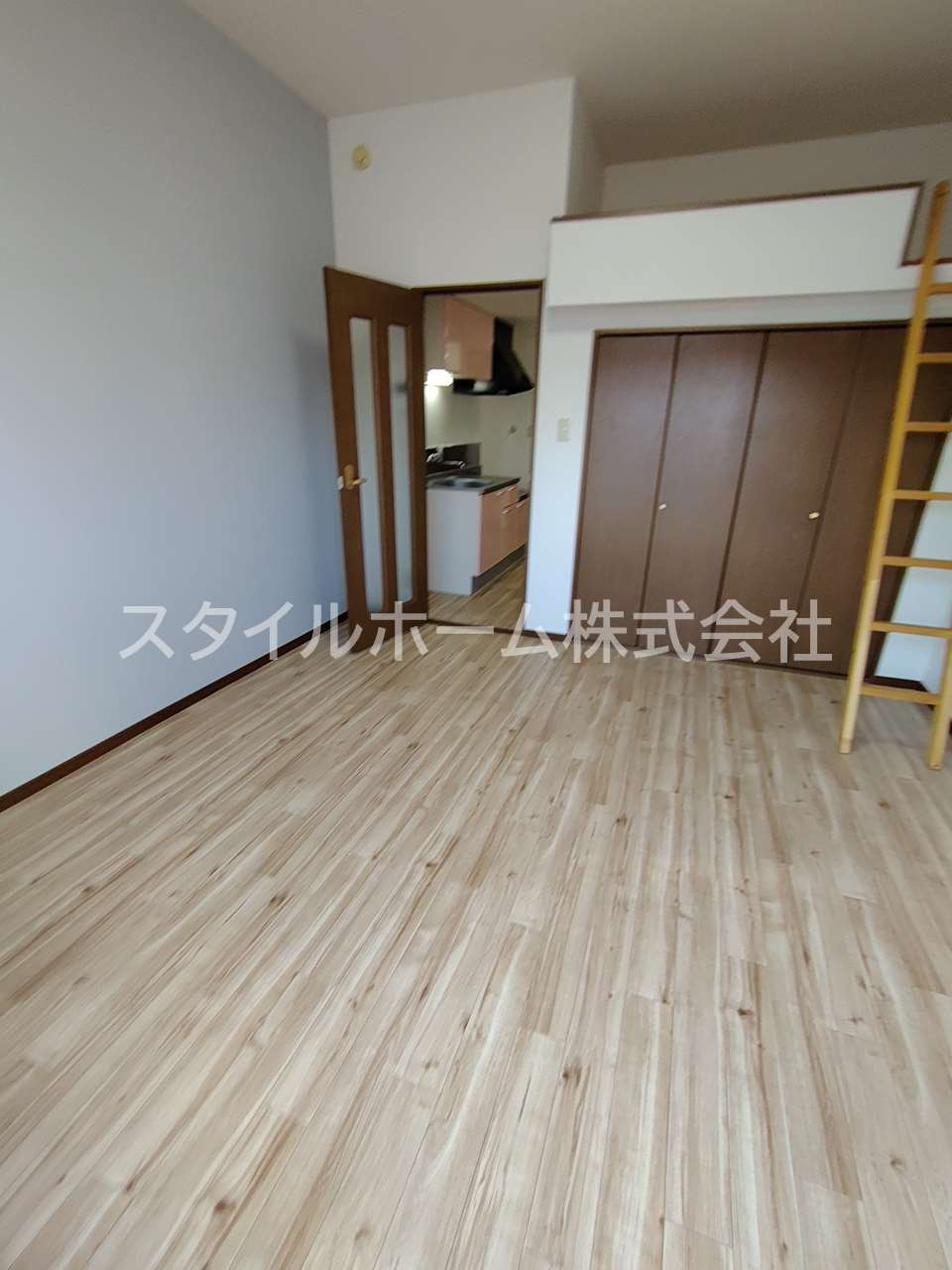 サンハイツサノックスA棟の居間・リビング|別部屋写真です。