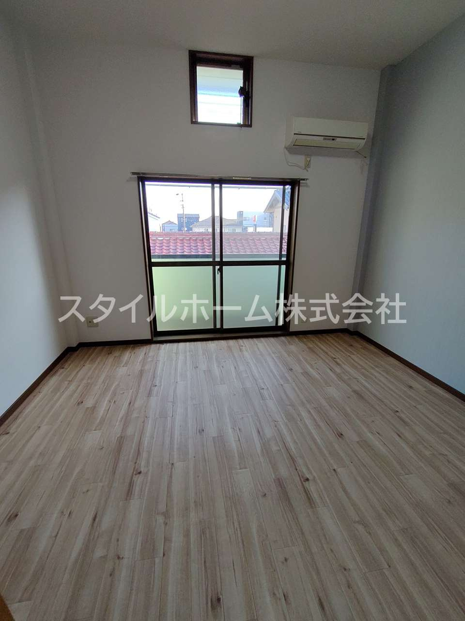 サンハイツサノックスA棟の居間・リビング|別部屋写真です。