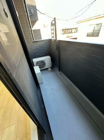 ルネコート高砂WESTのバルコニー