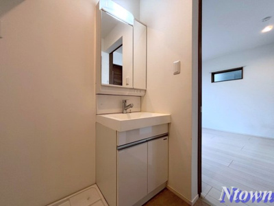 【独立洗面台】 | REGALEST中村公園deux | 独立洗面台あり、毎朝おしゃれに忙しい女性の方におすすめです