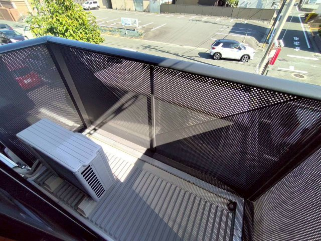 キャピタルつつじが丘B棟のバルコニー