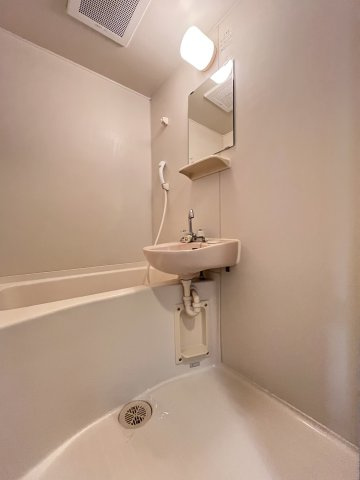 大阪市都島区善源寺町１丁目の賃貸マンションの浴室