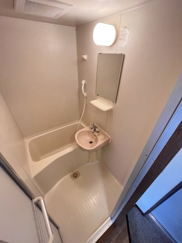 大阪市都島区善源寺町１丁目の賃貸マンションの独立洗面台