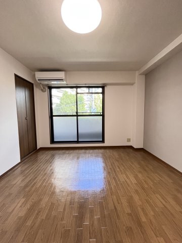 大阪市都島区善源寺町１丁目の賃貸マンションの居間・リビング