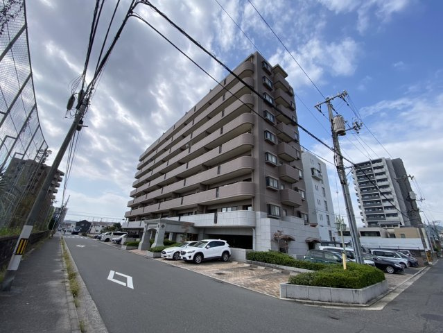 コンツェルトスクエア空港通りの外観