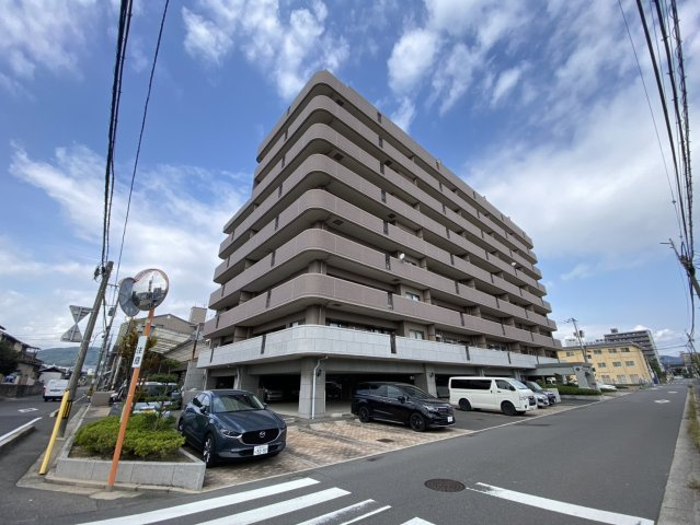 コンツェルトスクエア空港通りの外観