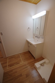 【脱衣所】 | 【仲介手数料無料！！】国立市西1丁目　新築戸建て（全7区画）F号棟　5480万円 | 洗面所