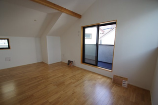 【居間・リビング】 | 【仲介手数料無料！！】国立市西1丁目　新築戸建て（全7棟）F号棟　5480万円 | 2階LDK15.03帖