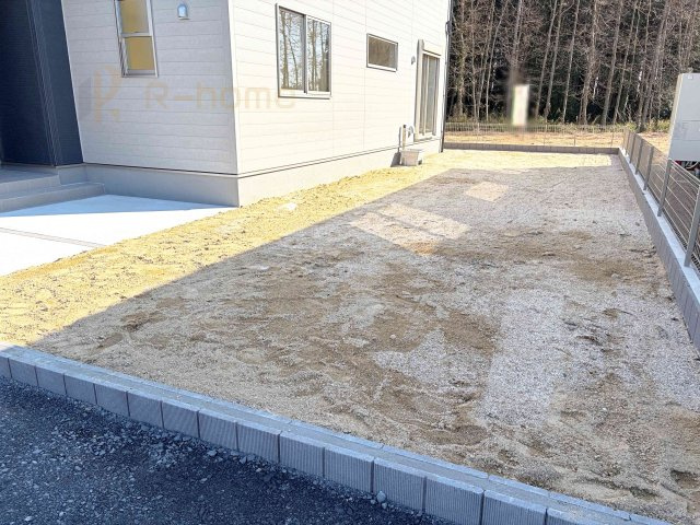 水戸市内原町第12　新築戸建て　3号棟の庭|お家時間を満喫できる広々としたお庭！立水栓付きで洗車や水やりもラクラク♪