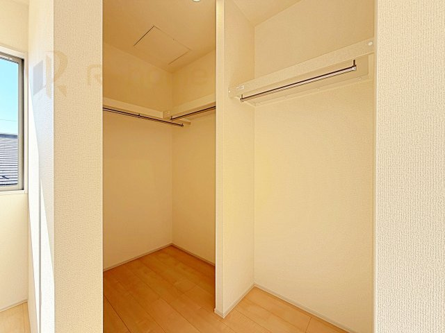 水戸市内原町第12　新築戸建て　3号棟の収納|人気のウォークインクローゼット！アウター類はもちろん、季節ものや寝具も収納できます！