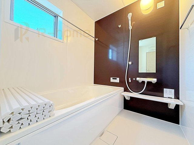 水戸市内原町第12　新築戸建て　3号棟の浴室|足を伸ばしてもゆったりできるバスルーム♪機能性も取り入れて使い易さも保証します♪