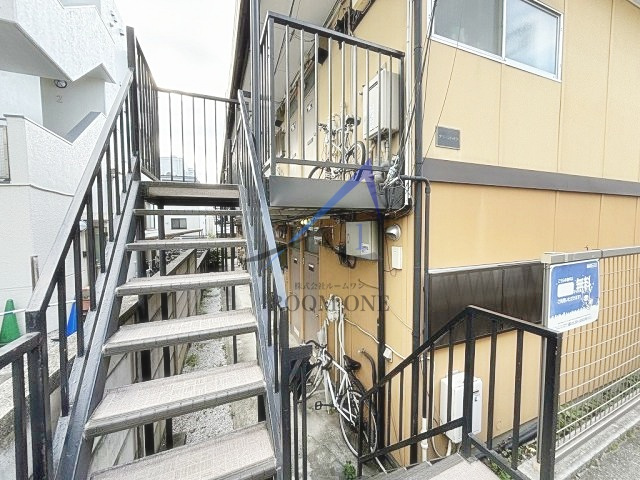 グリーンハイツのその他共用部分|共有階段です。