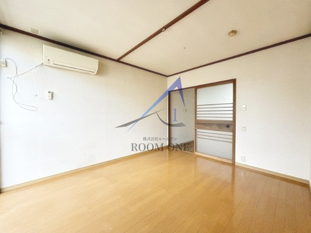 グリーンハイツの居間・リビング|洋室のお部屋です。