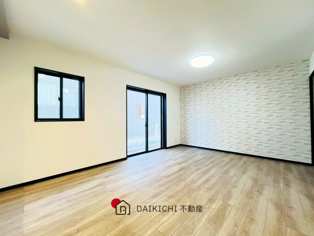 【居間・リビング】 | 桶川市上日出谷第12期　ワイウッドコート　新築戸建　全3棟　2号棟