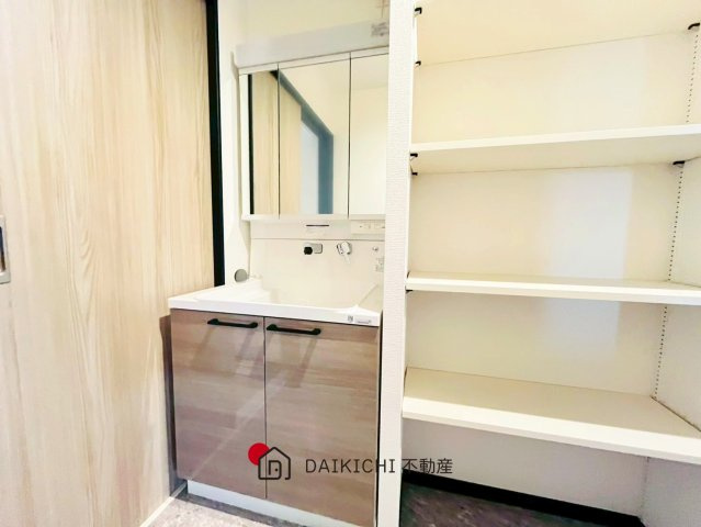 【独立洗面台】 | 桶川市上日出谷第12期　ワイウッドコート　新築戸建　全3棟　2号棟