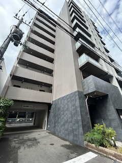 スペーシア江坂南金田の外観|落ち着いた雰囲気の外観です