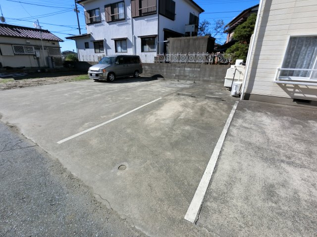 【駐車場】